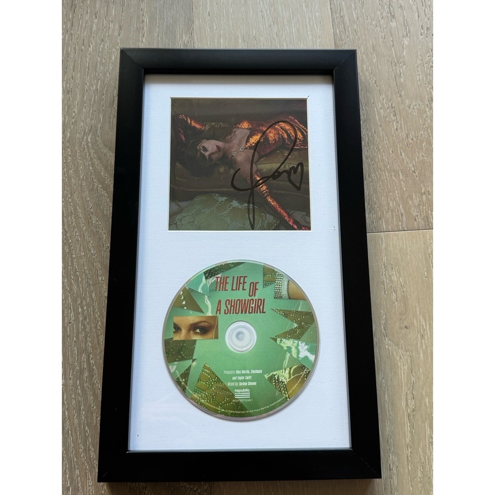 Taylor Swift Signed CD THE LIFE OF A SHOWGIRL #2 Framed 100% AUTHENTIC ✅❤️ NEW